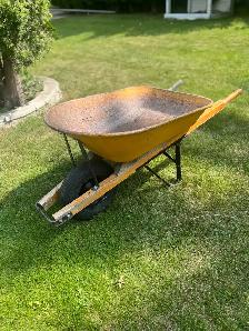 wheelbarrow heavy duty gardening - Photo 2