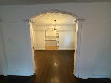 Oversized 2 Bedroom Apartment in Forest Hill Village - Photo 3