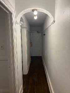 Oversized 2 Bedroom Apartment in Forest Hill Village - Photo 6