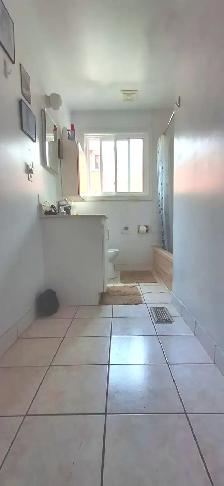 $789/MONTH LARGE 165 SQ FT ROOM — ALL INCLUSIVE - Photo 2