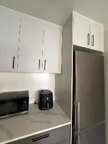 Furnished 1 bedroom sublet - Available now - Photo 6