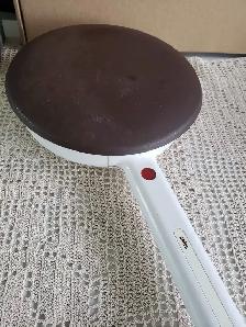 APPAREIL POUR FAIRE CUIRE LES CRÊPES DE LA MARQUE BRAUN