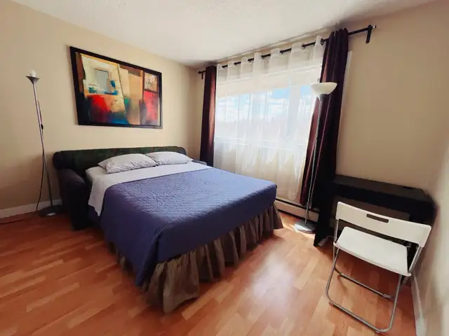 Room for Rent 2 bedroom condo is in a Prime Location Downtown
