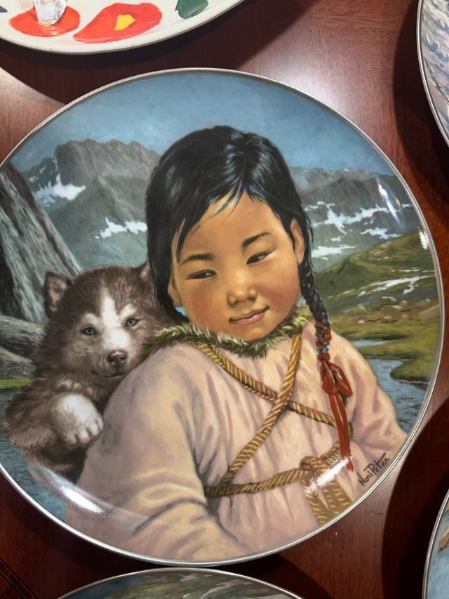 For sale 10" plate aborigin antartic N P