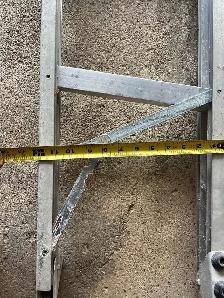 10’ Folding aluminum ladder - Photo 4