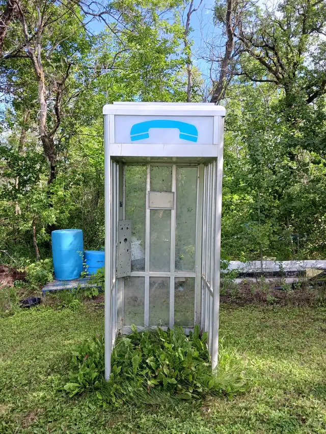 Phone booth