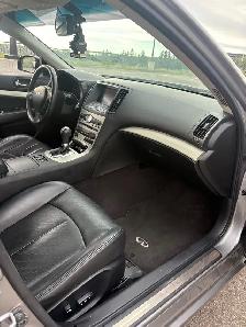 Selling my Infiniti g35x - Photo 4