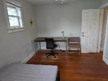 big room for rent-close to university and riverside - Photo 7