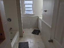 big room for rent-close to university and riverside - Photo 9