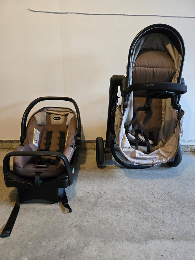 Selling Evenflo Pivot NXT Travel System