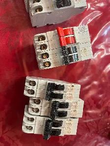 lot de 17 Breakers Stab-Lok simple et double - Photo 2
