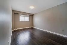 2-bedroom ground level basement - Photo 3