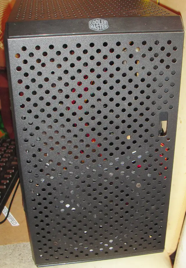 10th gen i7 4.8GHz 8xcore  32gigs DDR4  M.2SSD Rx560 WiFi