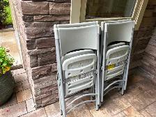 2TABLES ET 2 CHAISES PLIANTES STAPLE - Photo 3