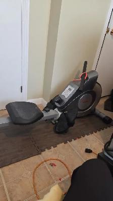 Sunny Health Fitness Rowing Machine