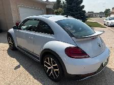 2018 Volkswagon Beetle Dune - Photo 2