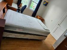 Clean, furnished rooms - 5min. walk to UoW on Rankin Ave. - Photo 2