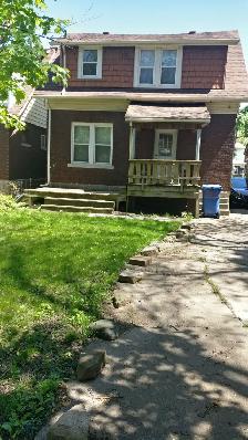 Clean, furnished rooms - 5min. walk to UoW on Rankin Ave. - Photo 10