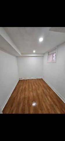 2 bedroom basement in a great neighborhood - Photo 5