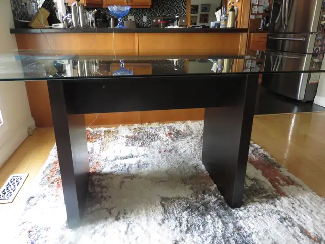 Dining Table 40X60  28 ins high.