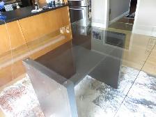 Dining Table 40X60  28 ins high. - Photo 3