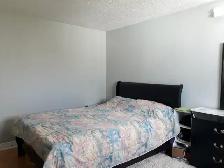 Two bedroom  Apartment  Den - Photo 3