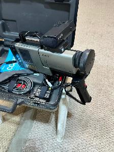Sony 8 mm video camera and case - Photo 5