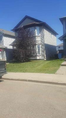 2 BED Basement | Private Entry | In-Unit Laundry | Kitchenette