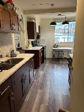 Bright Room Available in Fairview Rooming House - Photo 6
