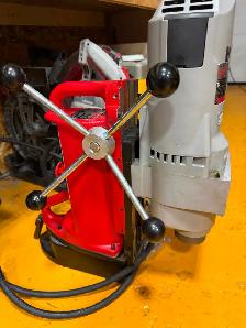 Milwaukee electromagnetic drill