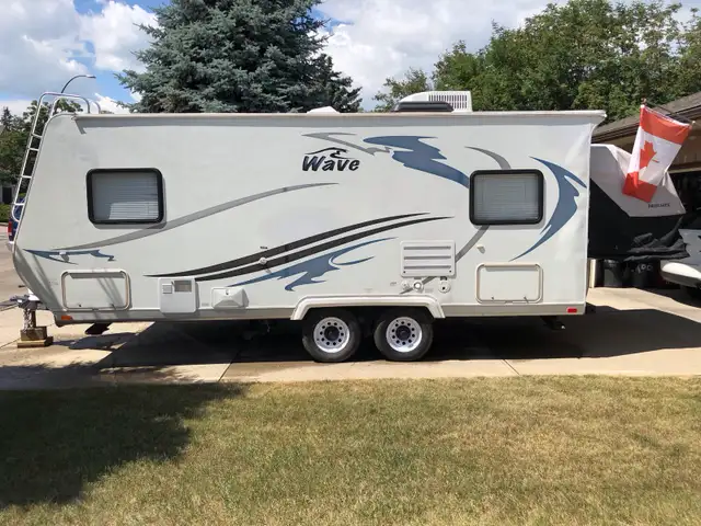 19 ft 2009 MVP Wave Travel Trailer