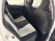 2012 Toyota Yaris - Photo 3