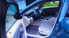 2010 Ford Taurus - Photo 3