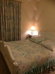 Spacious Room for Rent at Derry Road & Scott Blvd in Milton - Photo 5
