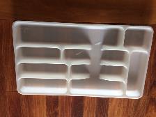 GRAND CONTENANT D'USTENSILES DE CUISINE 20'LONGx11'LARGE: $5.00 - Photo 2