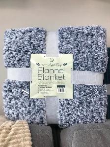 BRAND NEW  THROW BLANKETS ONLY $10! MULTIPLE COLORS - Photo 2