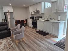 COZY 2 - BEDRROOM LEGAL BASEMENT APT - Photo 10