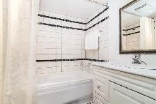 NDG: Fabulous Spacious FULLY FURNISHED all inclusive 2 bedroom - Photo 9