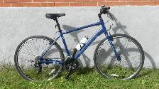 Vélo hybride à vendre