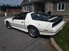 1985 Pontiac Trans Am Firebird T-tops Original 100% 67,000 kms - Photo 2