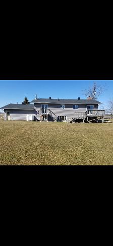 House for rent - Photo 2
