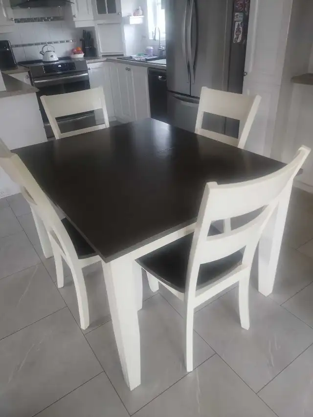 table and 5 chairs.