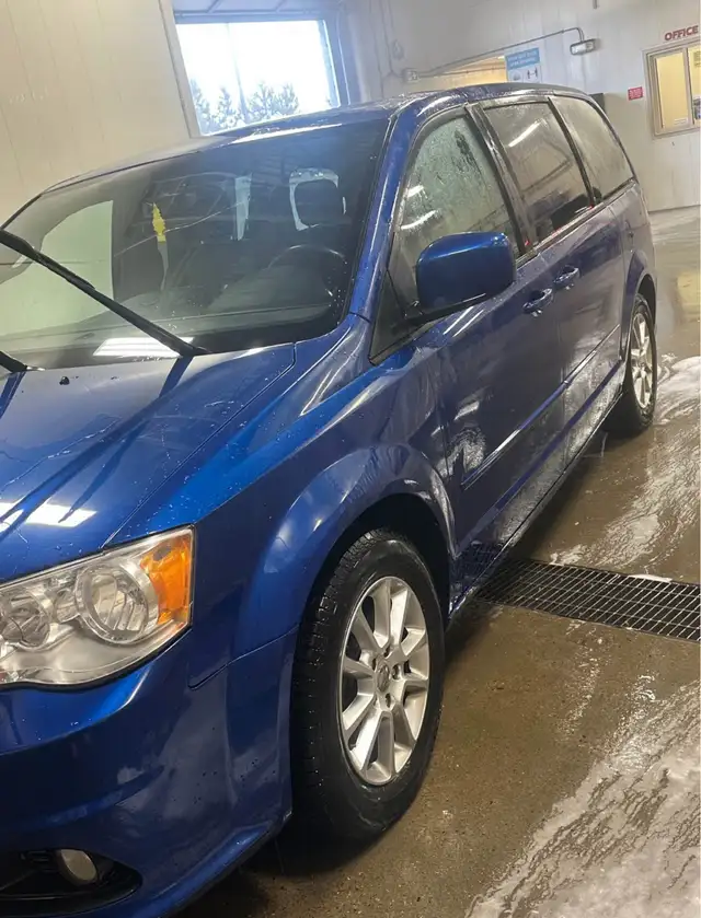2013 Dodge Caravan  RT
