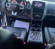 2013 Dodge Caravan  RT - Photo 3