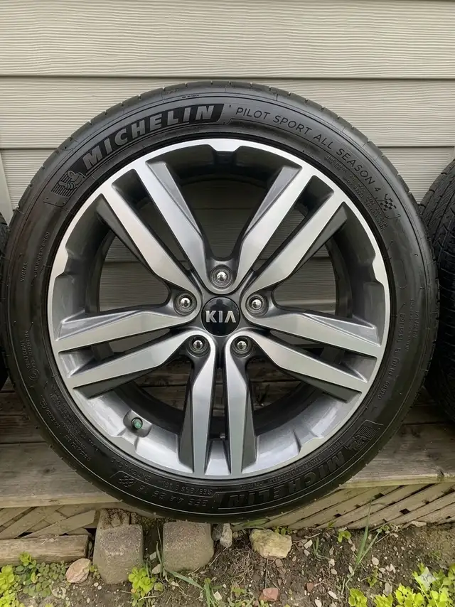 Used Kia Soul  four (4)Tire & Rims
