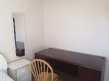 Available Now, Upstairs Bedroom in Lorne Park, all included - Photo 4