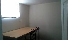A few rooms near Mohawk in student house for student rent only - Photo 6