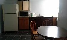 A few rooms near Mohawk in student house for student rent only - Photo 8