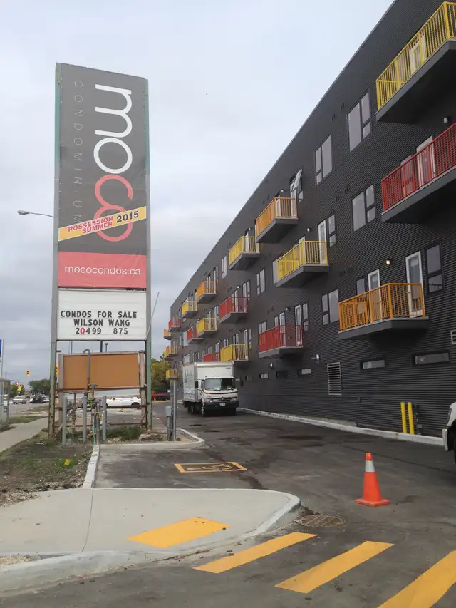 AVAILABLE IMMEDIATELY - CLOSE TO U OF M!