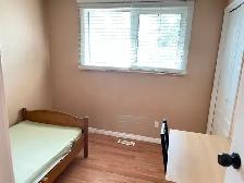 Clean & bright main floor furnished private BRs for rent in SE - Photo 7